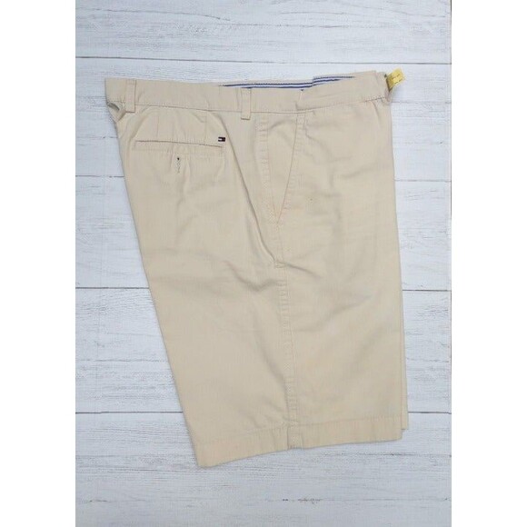 Tommy Hilfiger Khaki Shorts Sz 36 - Picture 1 of 6